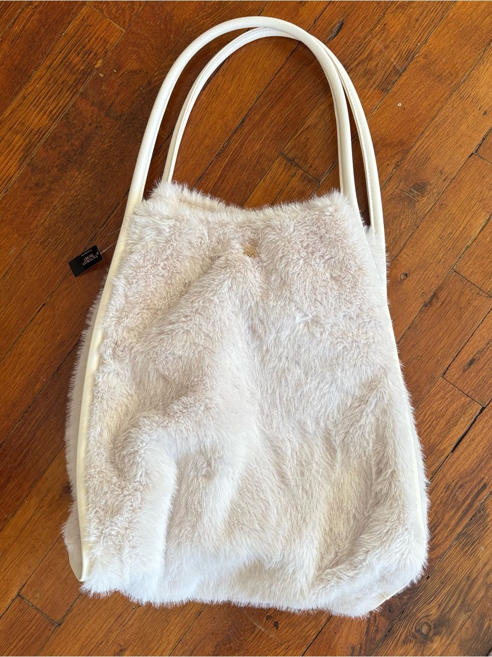NWT Victoria’s Secret \\ faux fur tote